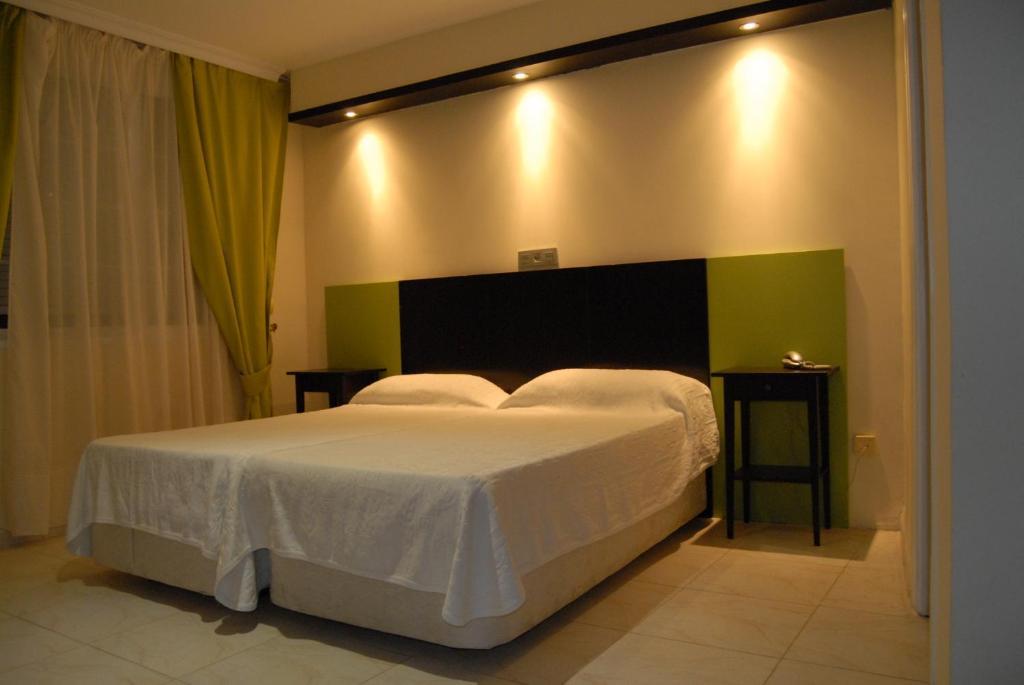 Hotel Miramar La Línea de la Concepción Dış mekan fotoğraf